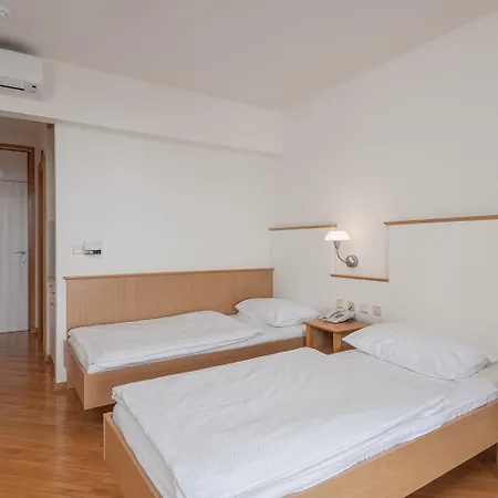 Plat Semesteranläggning (resort) 3*