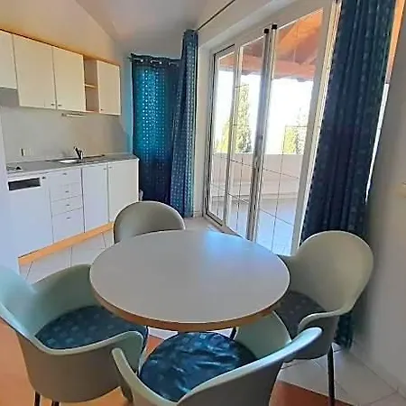 Plat מליני