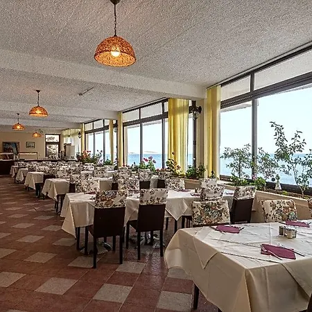 Plat Resort